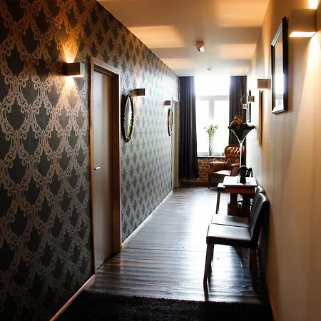 & Foodbar Atelier 84 3*