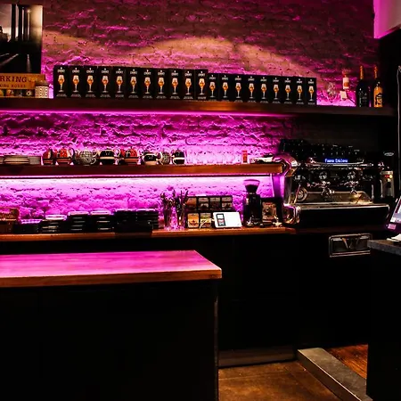 & Foodbar Atelier 84