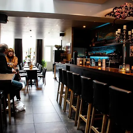 & Foodbar Atelier 84 Maaseik