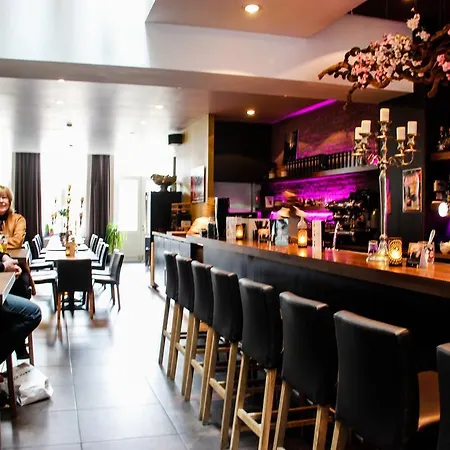 Hotel & Foodbar Atelier 84 Maaseik