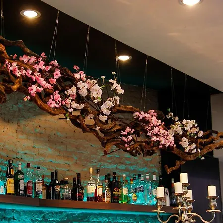 & Foodbar Atelier 84 Maaseik