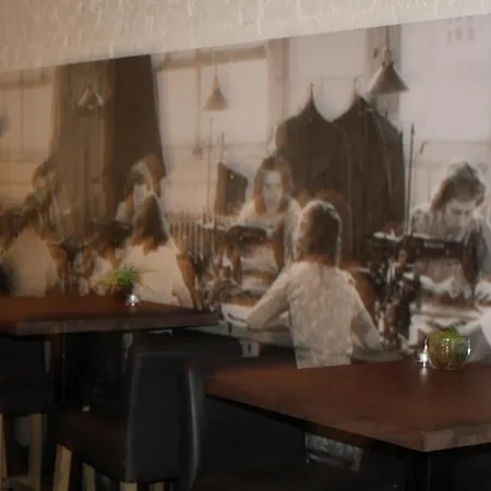 & Foodbar Atelier 84 3*