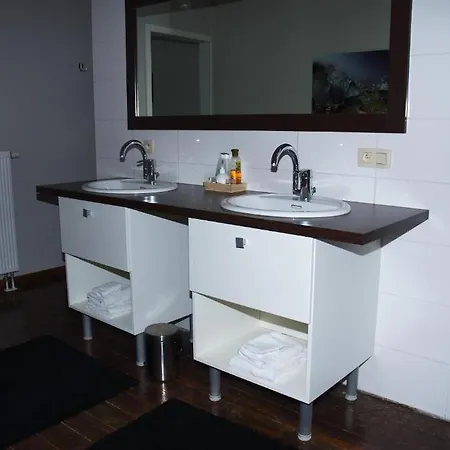 Hotel & Foodbar Atelier 84 Maaseik